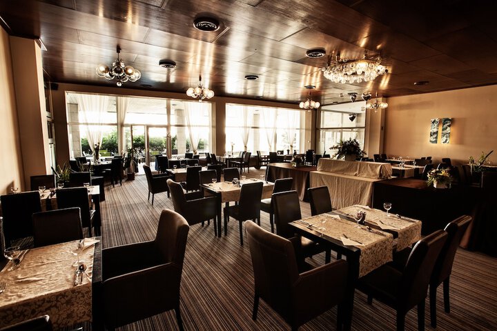 Dining Photos