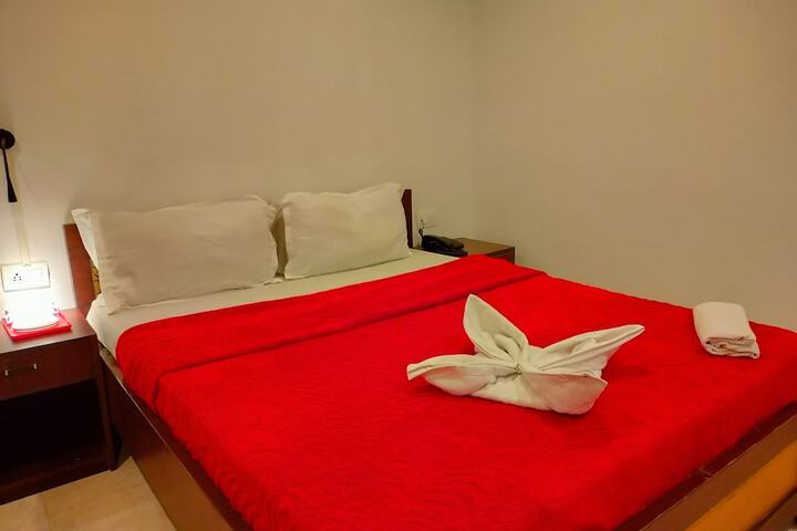 Room 11 of 20
