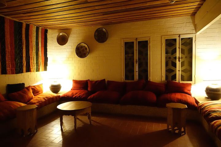 Guest Lobby
