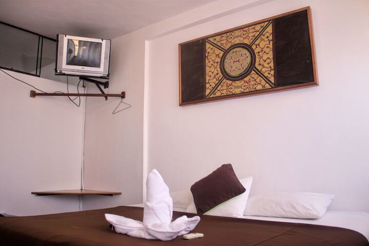 Room 17 of 40