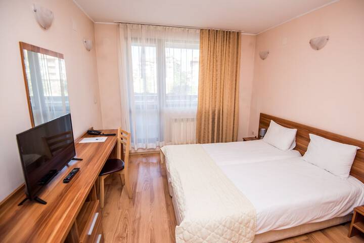 Room 8 of 64