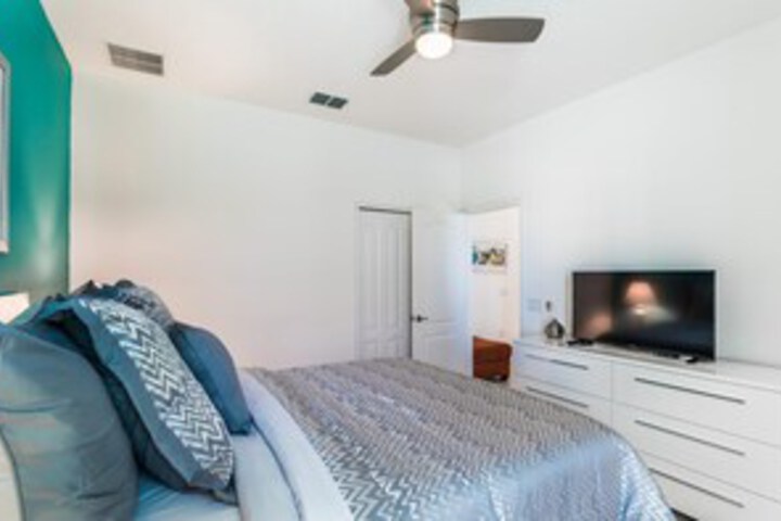 Room 21 of 21