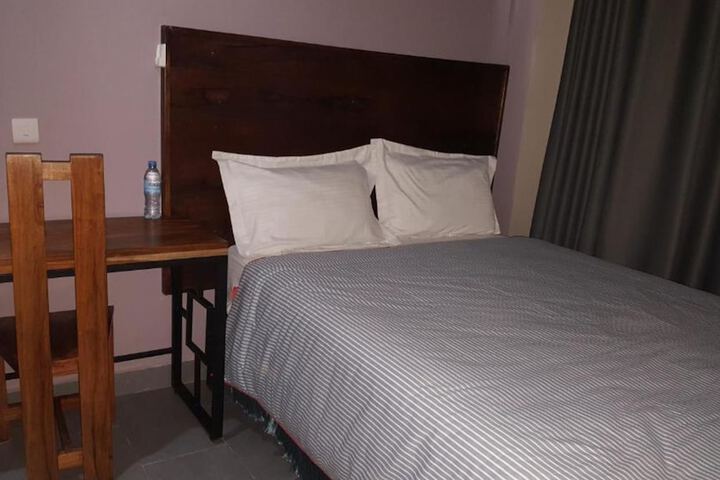 Room 9 of 56