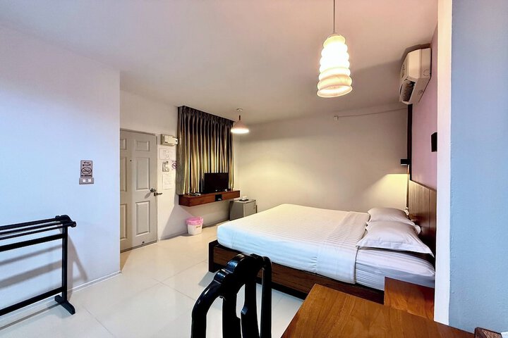 Room 15 of 62