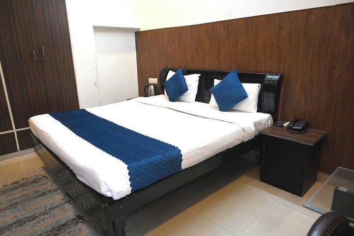 Room 8 of 26