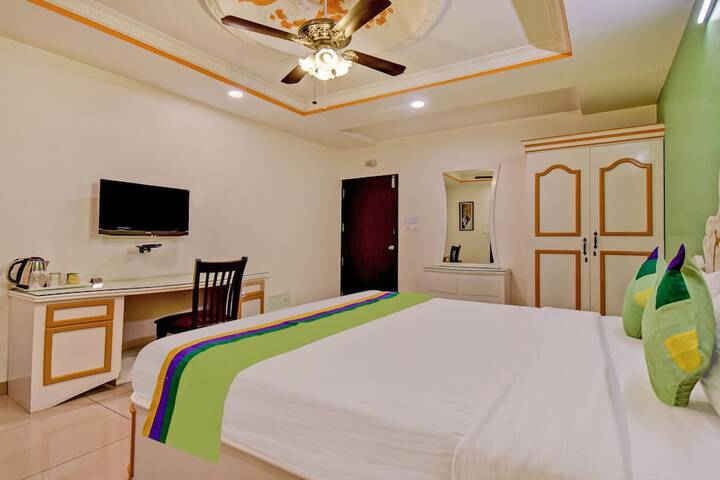 Room 34 of 52