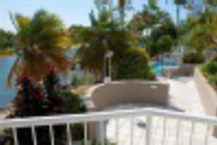 Hotel Exterior 16 of 190