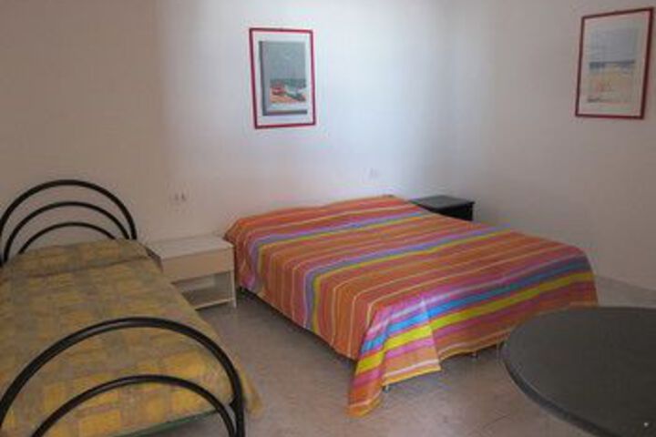 Room 11 of 21
