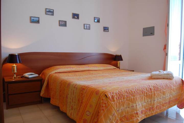 Room 10 of 61