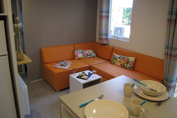 Room 11 of 72