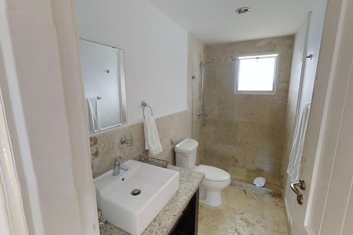 Room 45 of 71