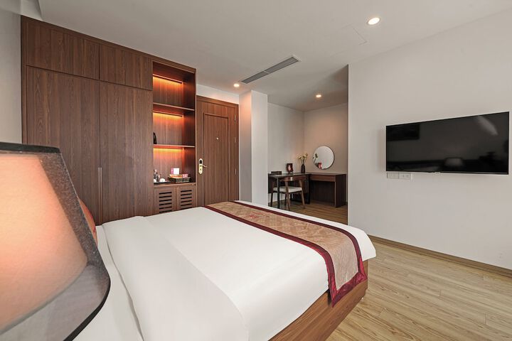 Room 17 of 57