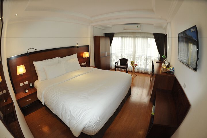 Room 4 of 30