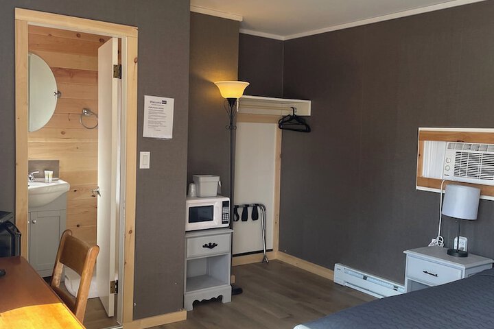 Room 47 of 73