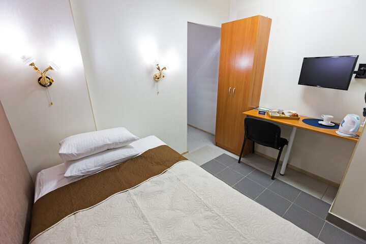 Room 6 of 61
