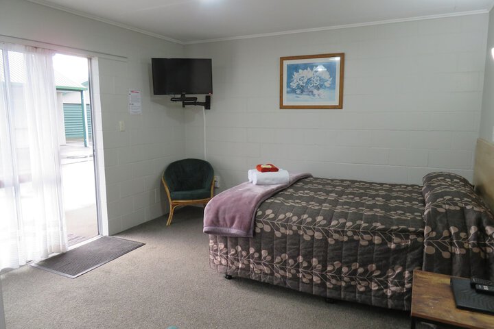 Room 12 of 75