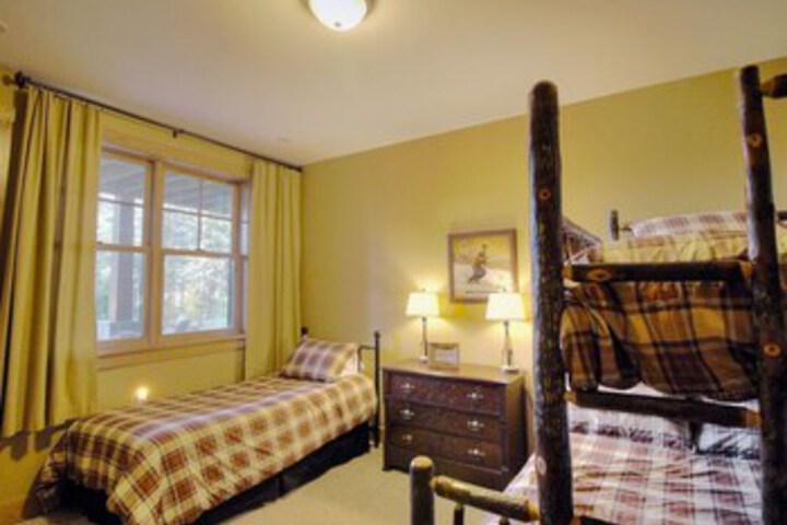 Room 15 of 24