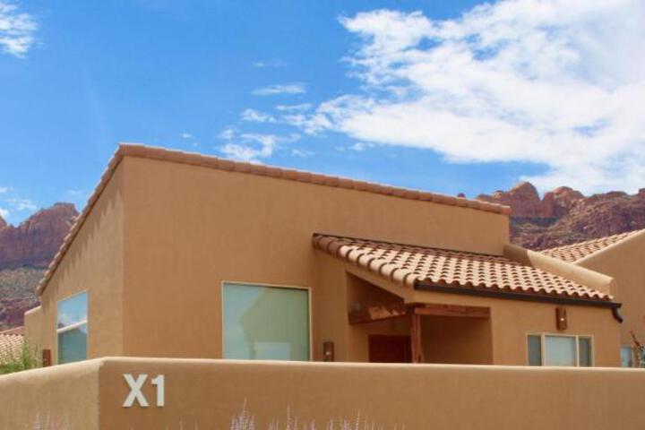 Exterior of Desert Oasis #X1
