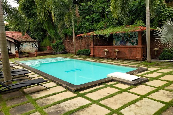 Pool 20 of 64