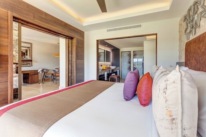 Room 25 of 261