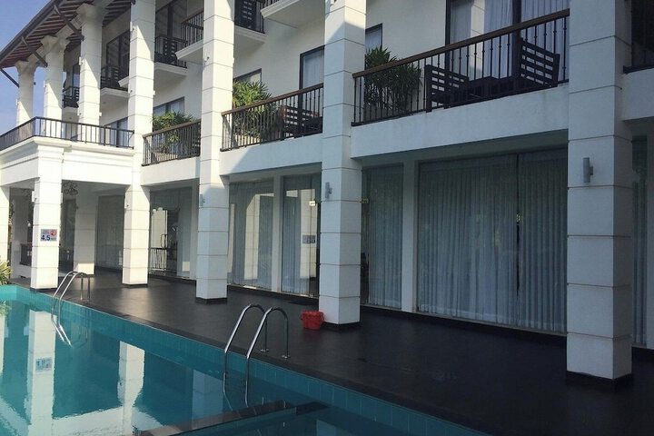 Hotel 11 of 11