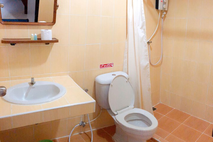 Room 19 of 29