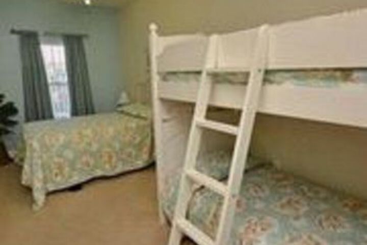 Room 5 of 20