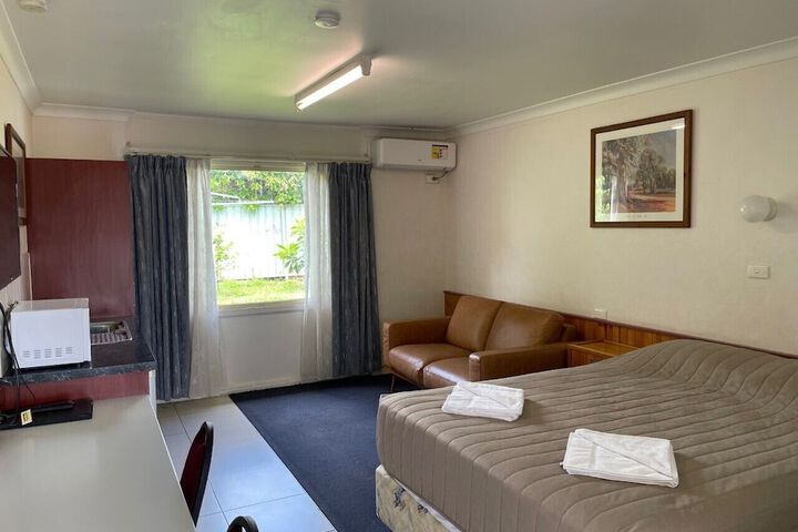 Room 5 of 24