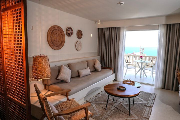 Room 10 of 40