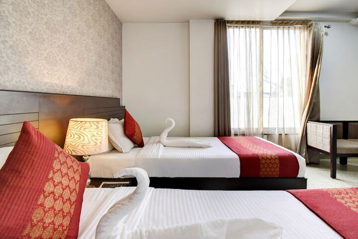 Room 8 of 44
