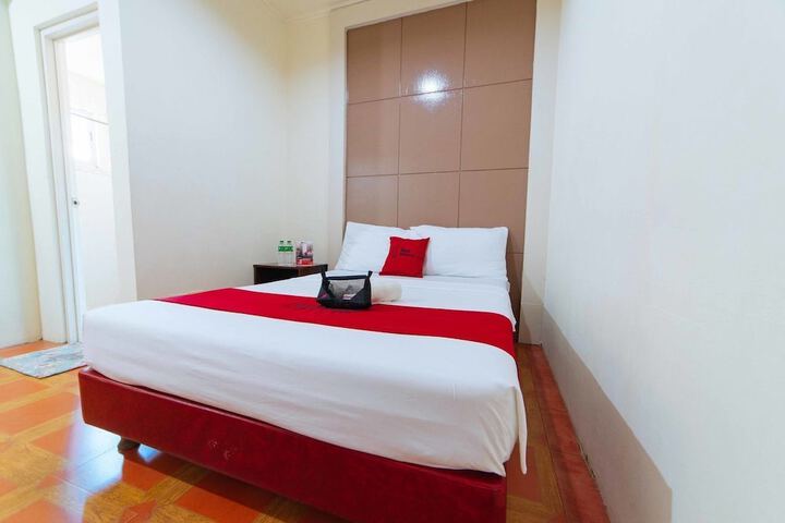 Room 15 of 37