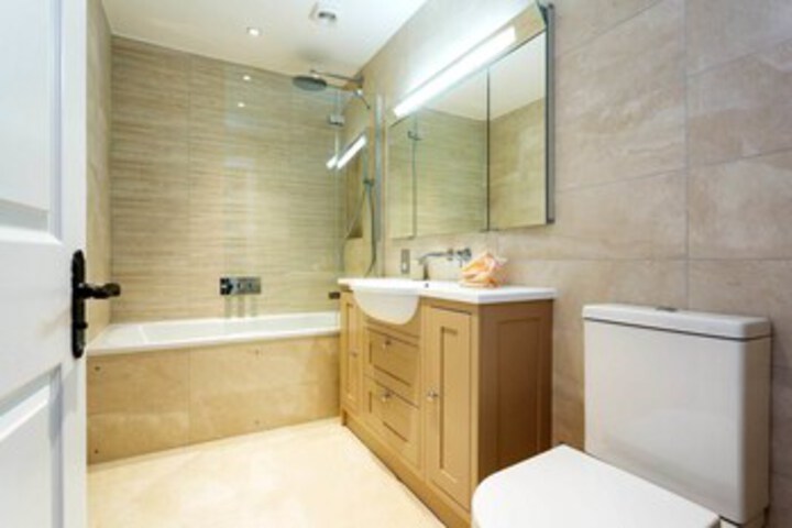 Room 2 of 22