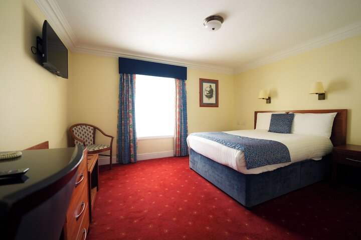 Room 10 of 51