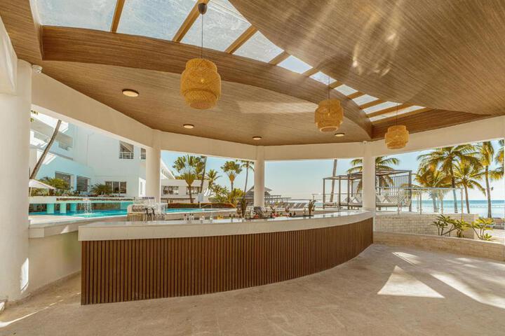Bar/lounge