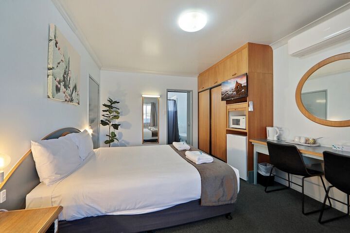 Room 5 of 67