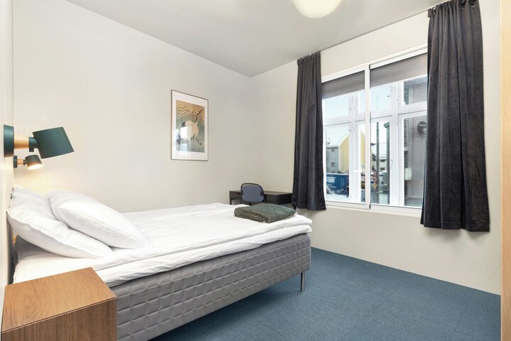 Room 2 of 57