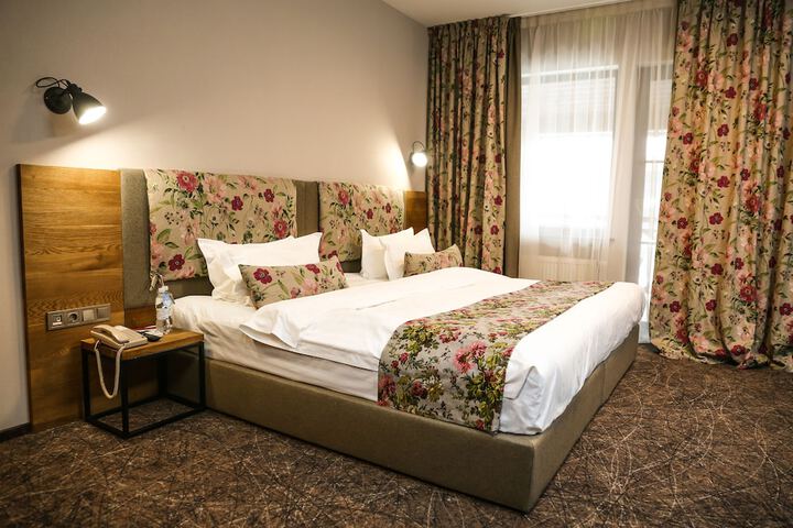 Room 30 of 135