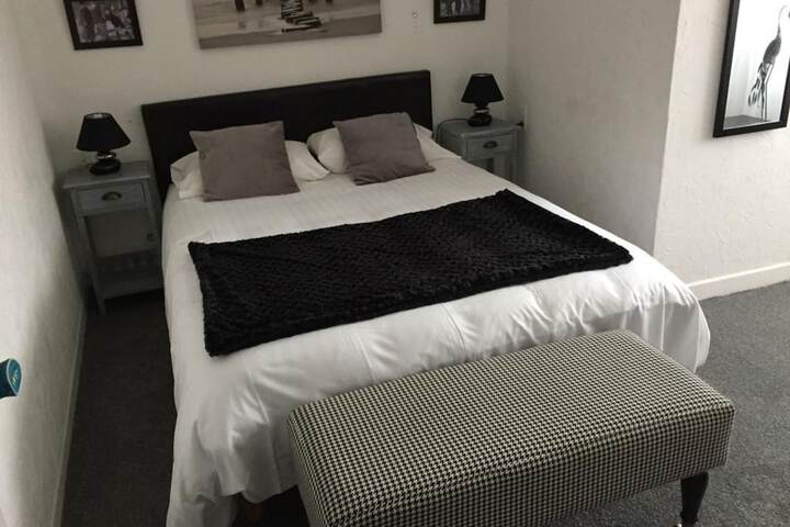 Room 14 of 40