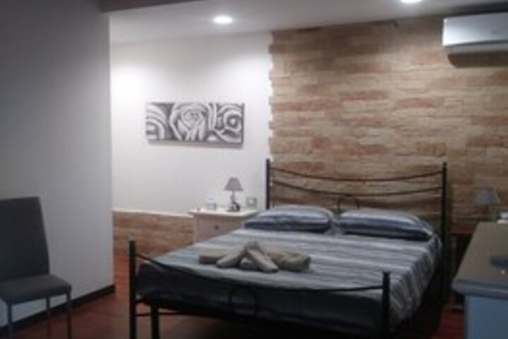Room 15 of 22