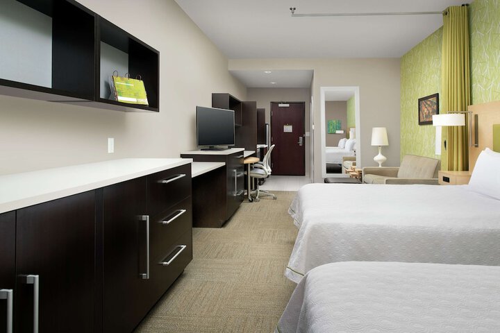 Room 42 of 108