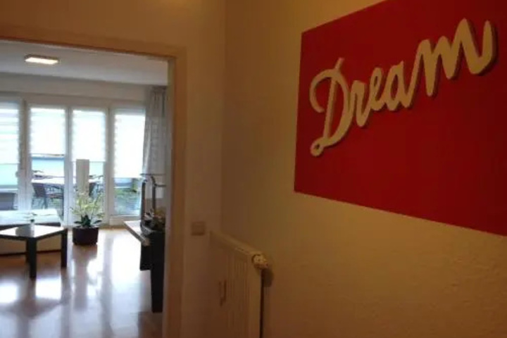Room 3 of 6