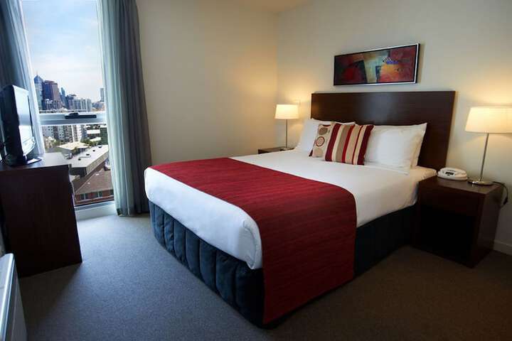 Room 8 of 36