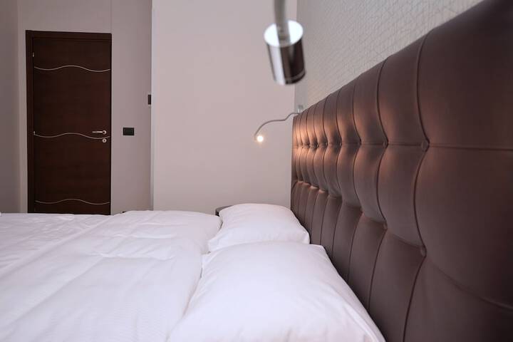 Room 16 of 66