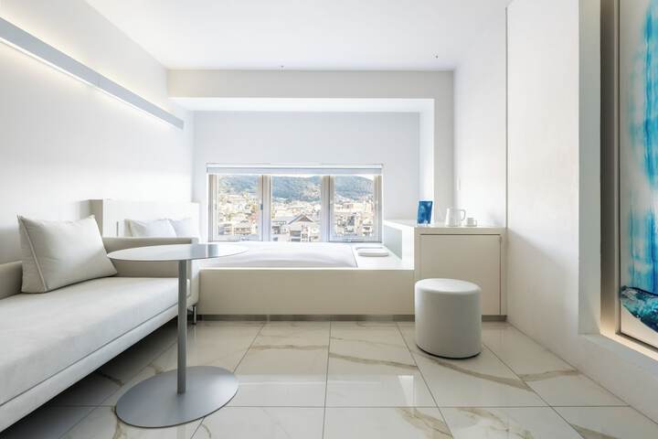 Room 65 of 118
