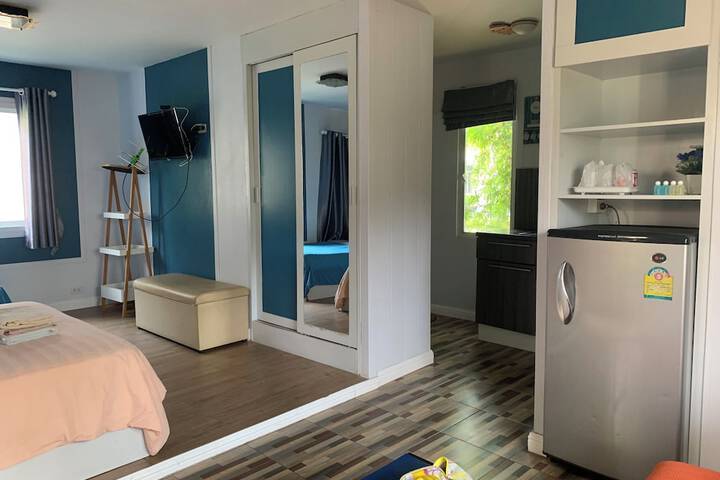 Room 118 of 195