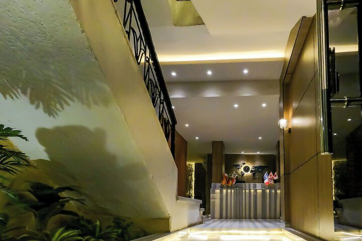 Hotel Interior 10 of 227