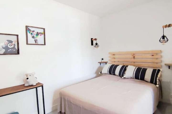 Room 17 of 121