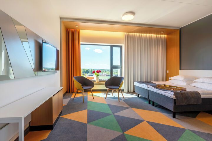 Room 12 of 41
