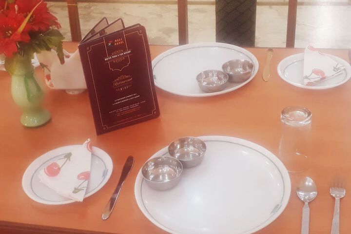 Dining 9 of 15