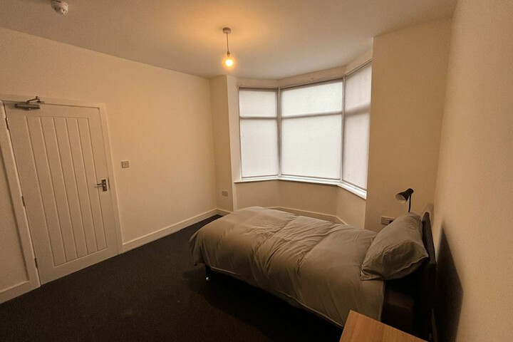 Room 34 of 93